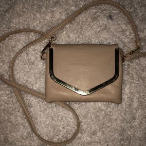 🔥🔥FREE WITH NEXT $15+ PURCHASE Cute Tan Purse